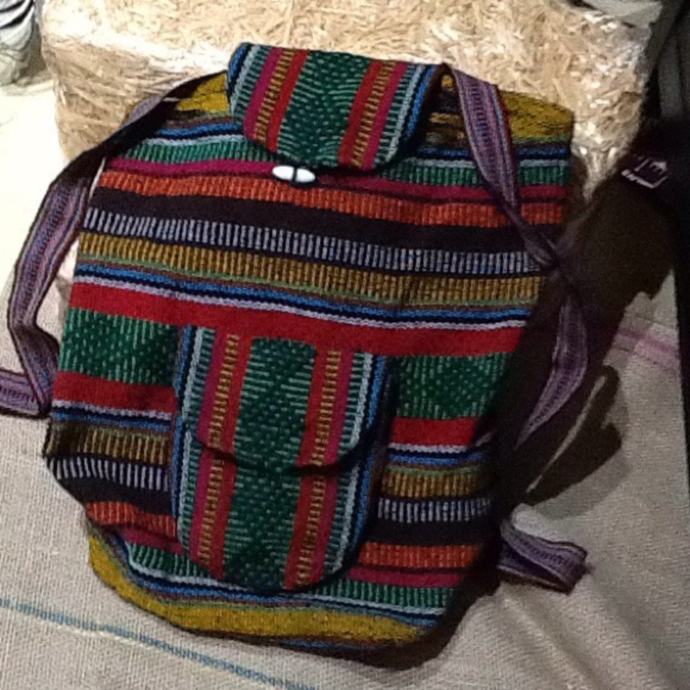 Simple Knit Backpack. Excellent Condition! - image 2